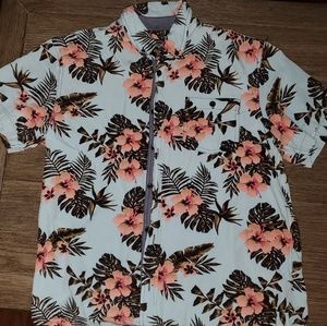 Eighty Eight Hawaiian shirt size M